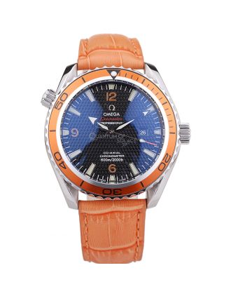 Omega Swiss Seamaster Planet Ocean 007 som32