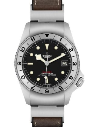 AAA Replica Tudor Heritage Black Bay P01 Mens Watch M70150-0001